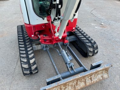 Takeuchi TB225 2.5 Ton digger