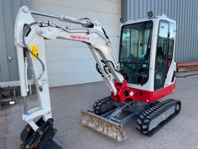 Takeuchi TB225 2.5 Ton digger