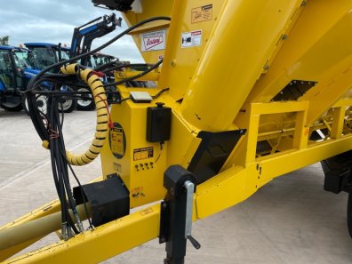 Cestari 14 Ton chaser bin