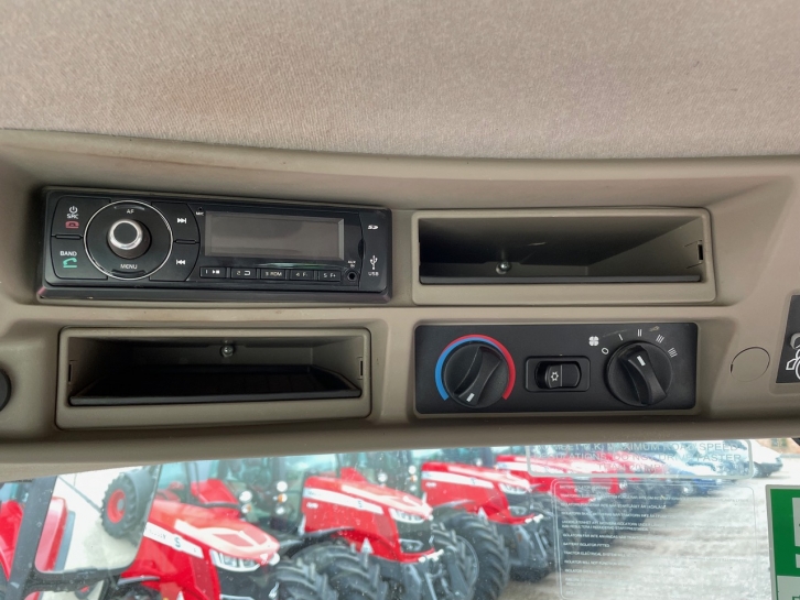 Case CVX 230