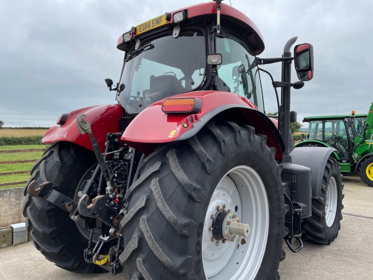 Case CVX 230