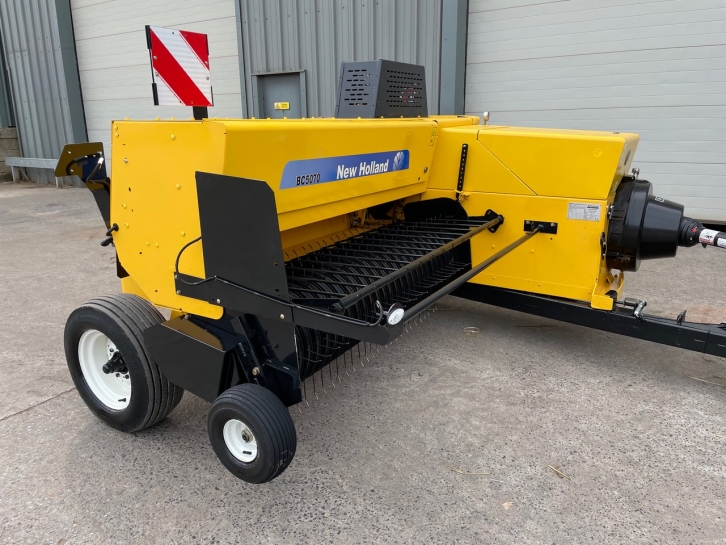New Holland BC5070 conventional baler