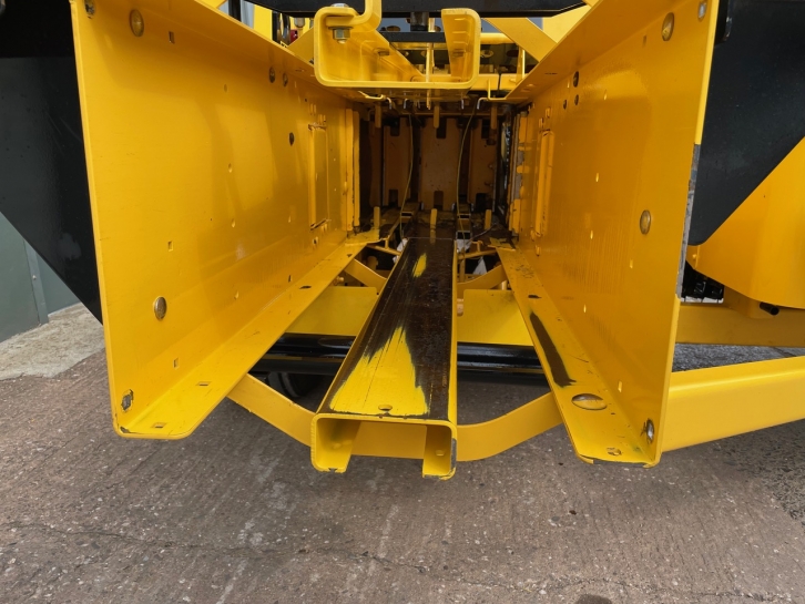 New Holland BC5070 conventional baler