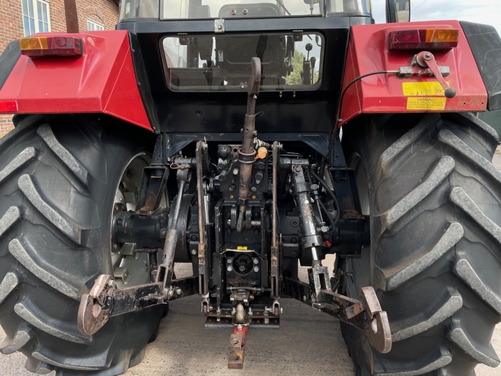 Case International 1255XL