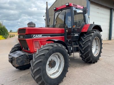 Case International 1255XL