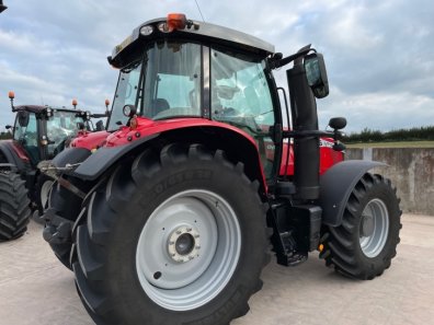 Massey Ferguson 6716S Efficient