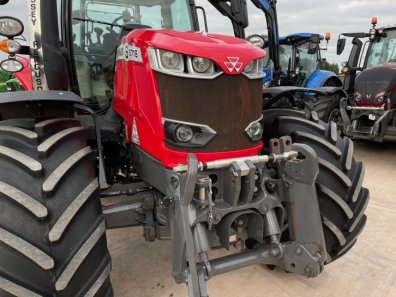 Massey Ferguson 6716S Efficient