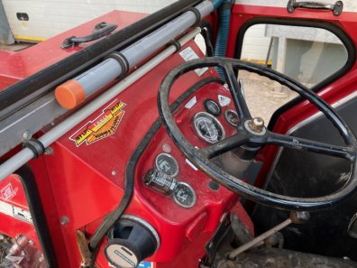 Massey Ferguson 135