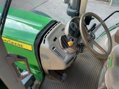John Deere 6930