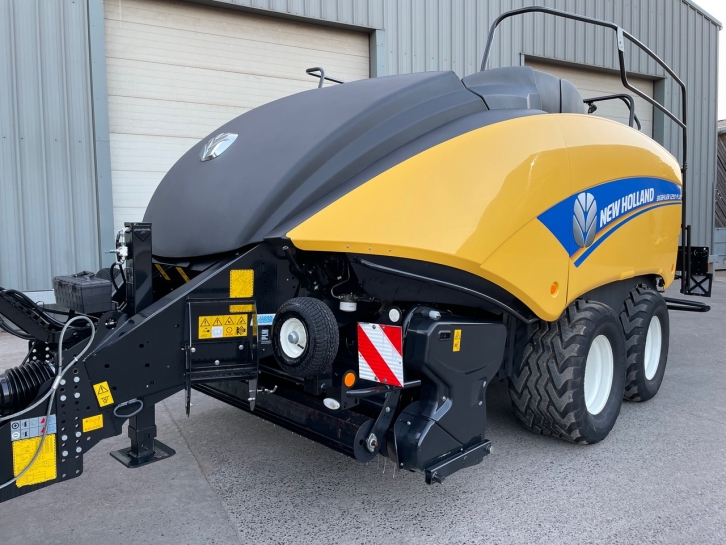 New Holland 1290 Plus baler
