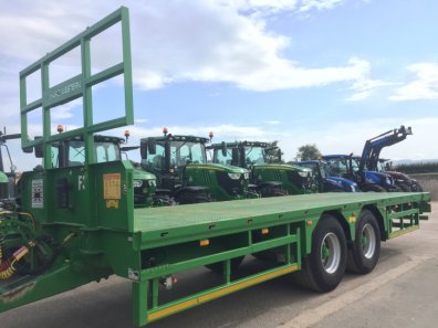 Richard Western 27ft trailer