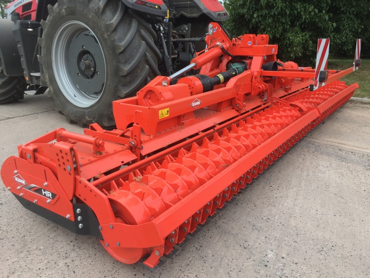 Kuhn HR6004 power harrow