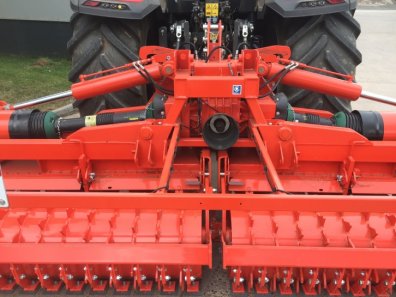 Kuhn HR6004 power harrow