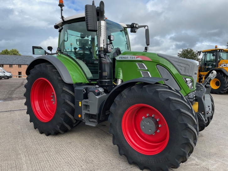 Fendt 724 Profi-Plus