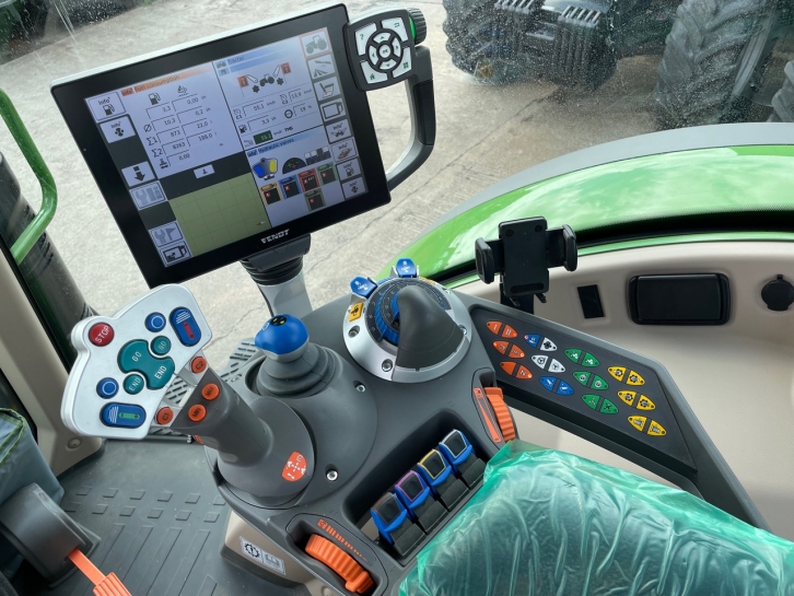 Fendt 724 Profi-Plus