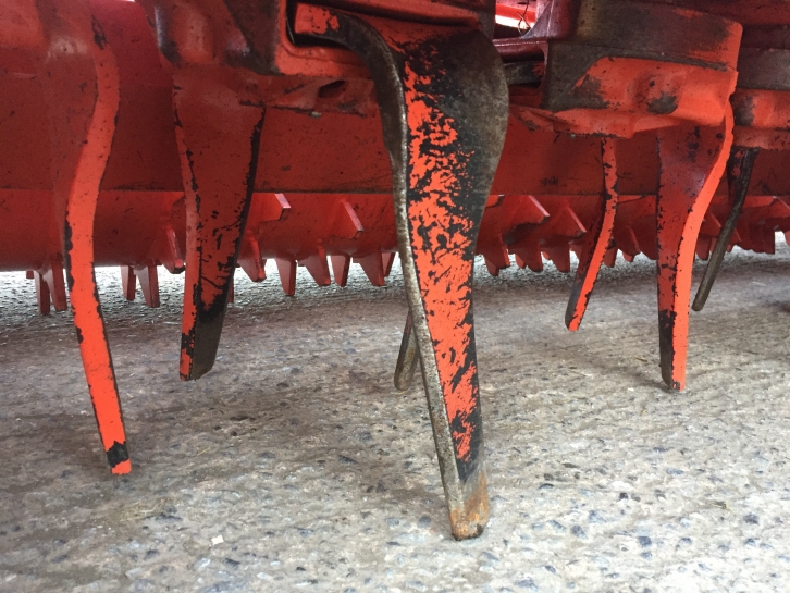 Kuhn HR5004 power harrow