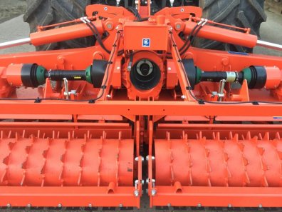 Kuhn HR5004 power harrow
