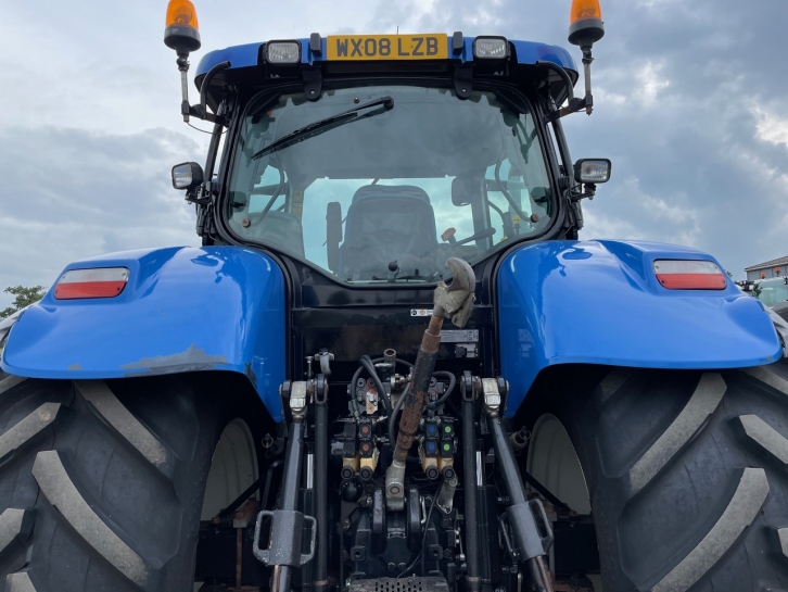 New Holland T7030