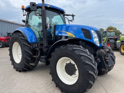 New Holland T7030