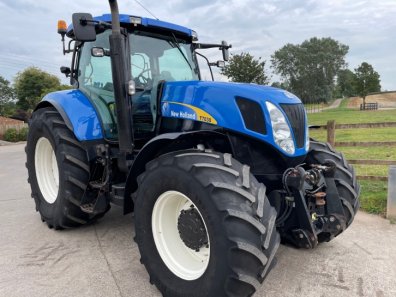 New Holland T7030