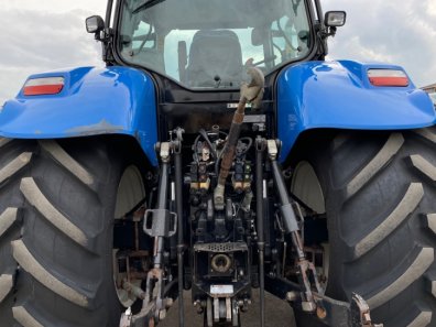 New Holland T7030