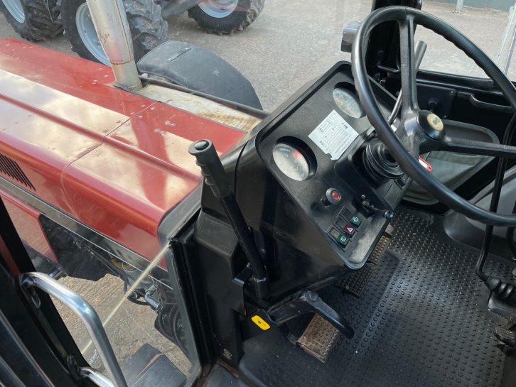 Case 1056XL