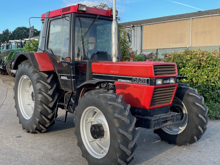 Case 1056XL