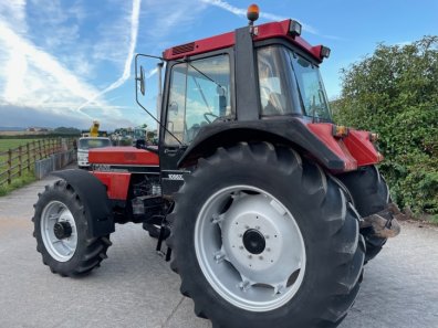 Case 1056XL