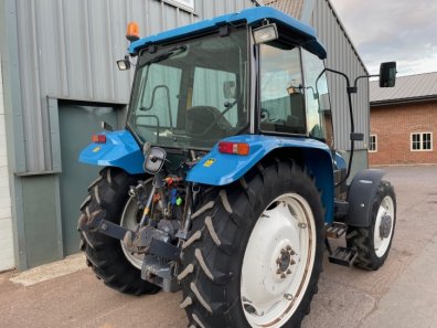 New Holland TL90