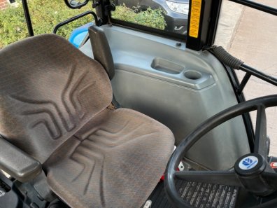 New Holland TL90