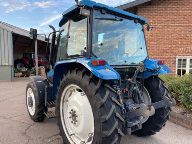 New Holland TL90