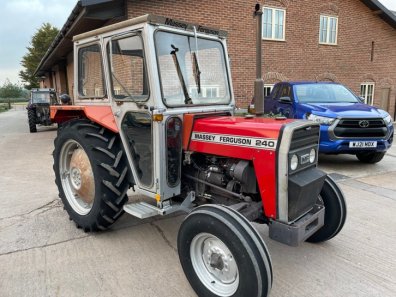 Massey Ferguson 240