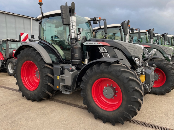 Fendt 724 Profi-Plus
