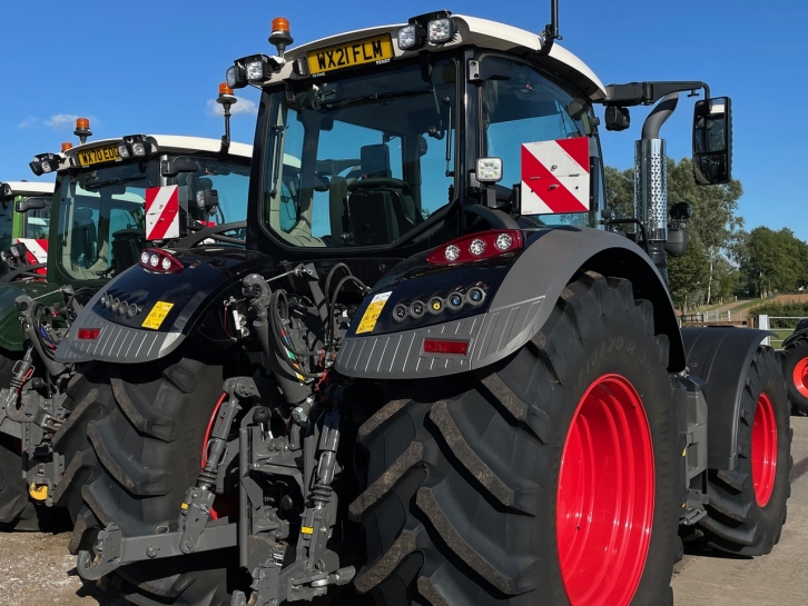 Fendt 724 Profi-Plus