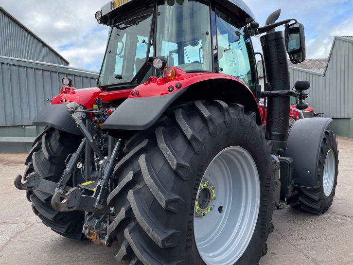 Massey Ferguson 7718S Exclusive