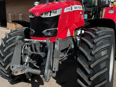 Massey Ferguson 7718S Exclusive