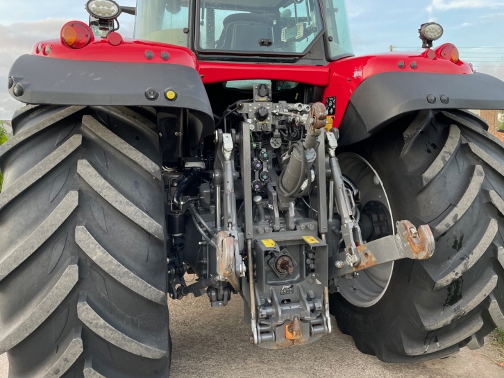 Massey Ferguson 7726S Exclusive