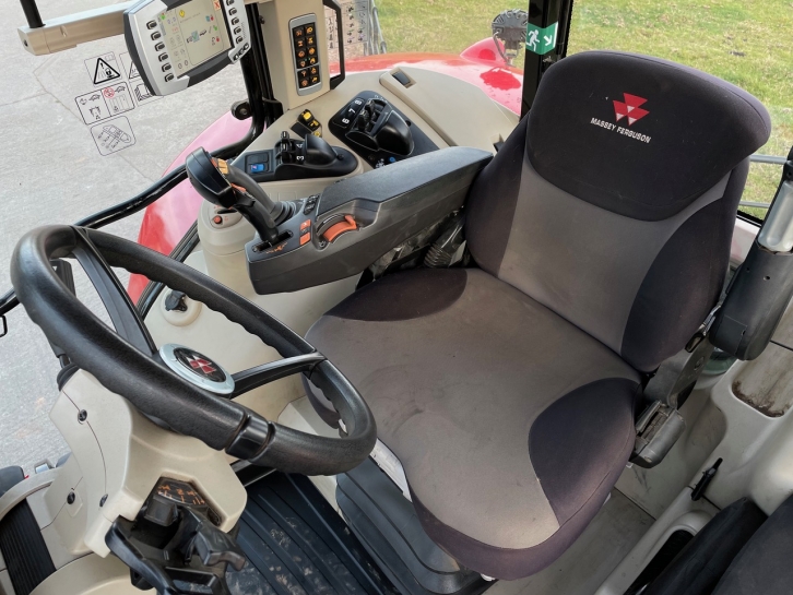 Massey Ferguson 7726S Exclusive