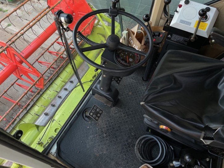 Claas Dominator 48S