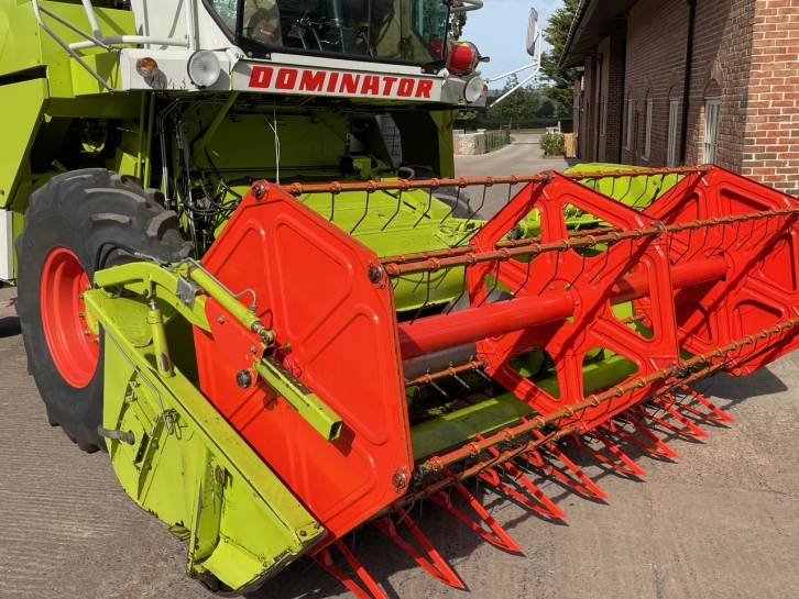 Claas Dominator 48S