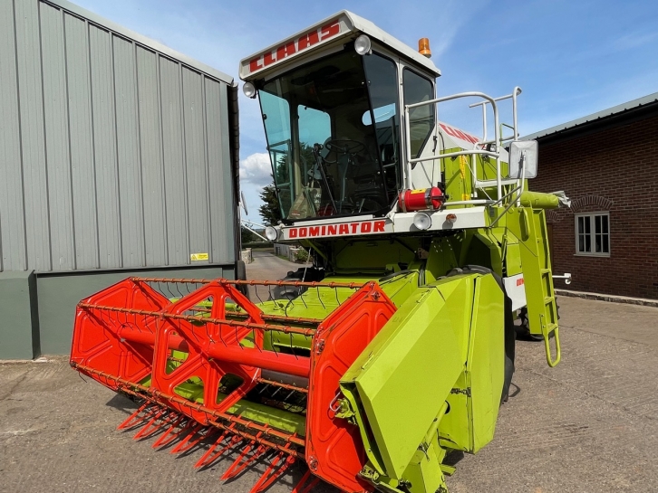 Claas Dominator 48S