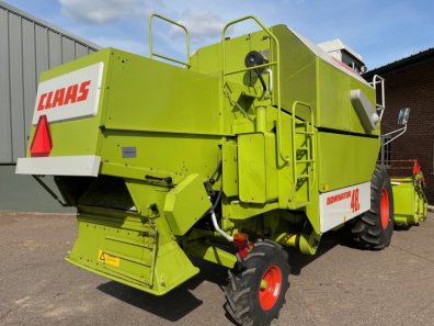 Claas Dominator 48S
