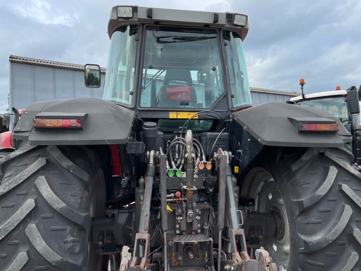 Massey Ferguson 8160