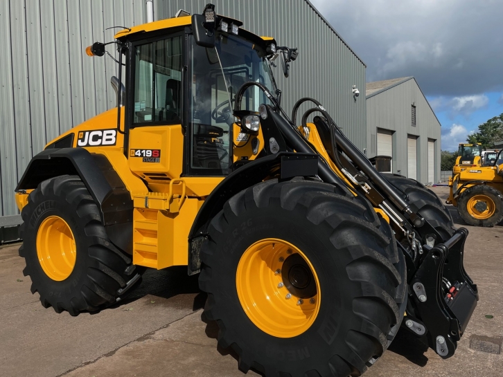 JCB 419S