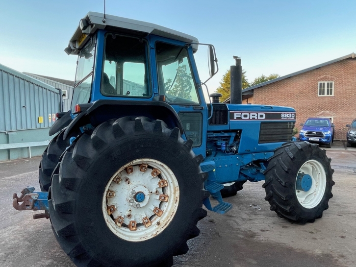 Ford 8830