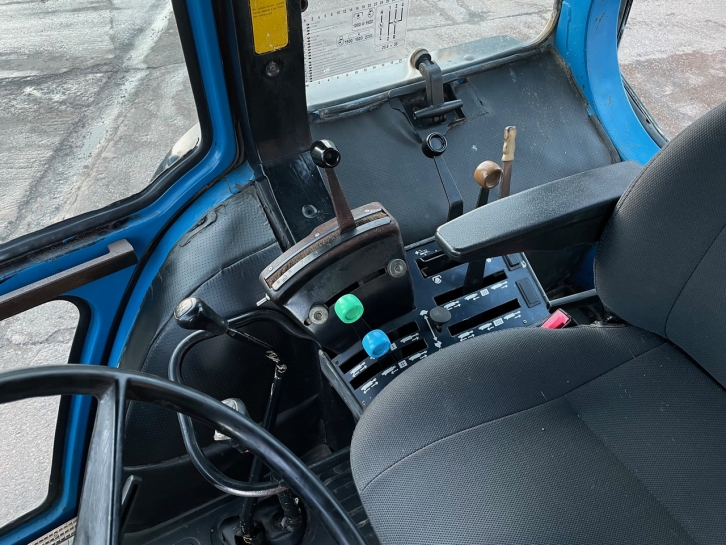 Ford 8830
