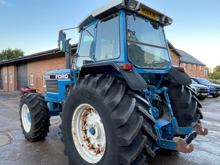 Ford 8830