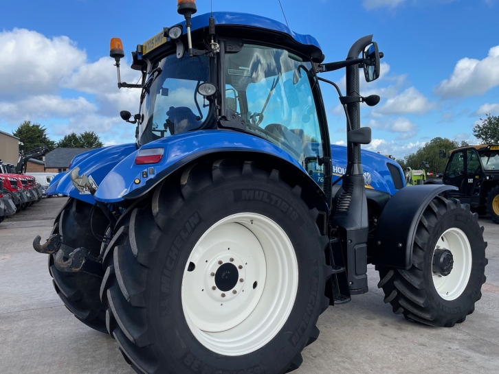New Holland T6.175