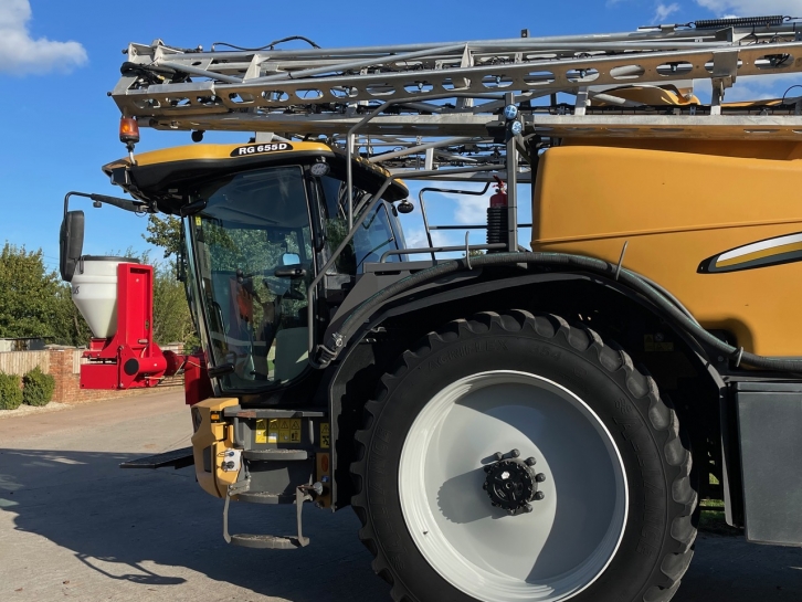 Challenger RoGator RG655D sprayer