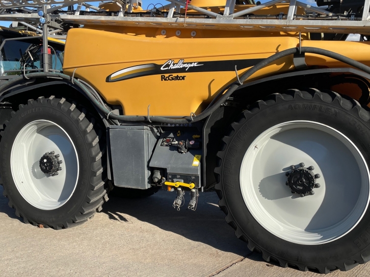 Challenger RoGator RG655D sprayer